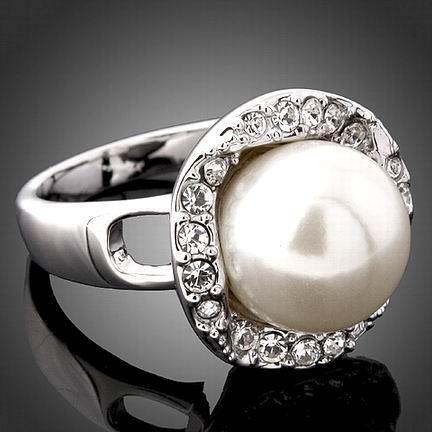 12mm SWAROVSKI PEARL n CRYSTAL RING-sz 9